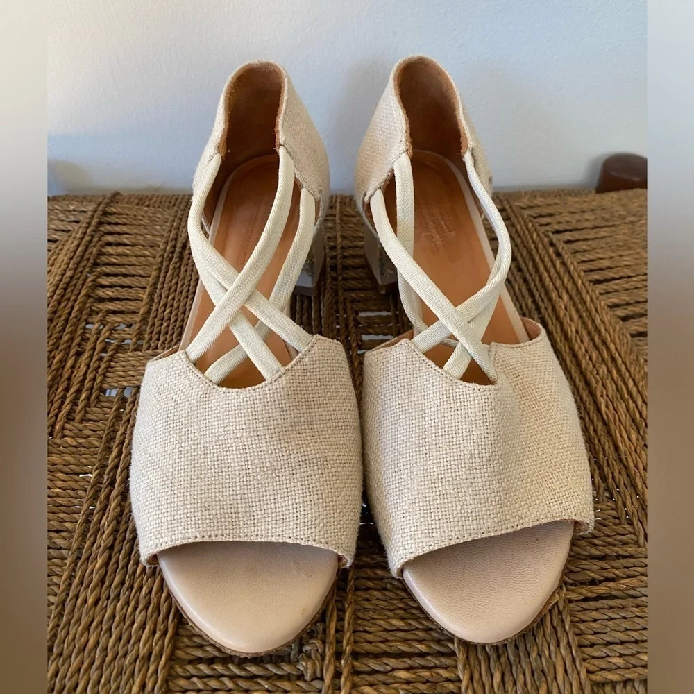 Anthropologie Shoes Women’s 36 Naguisa Yerma Natural Linen Peep Toe Sandals Heel